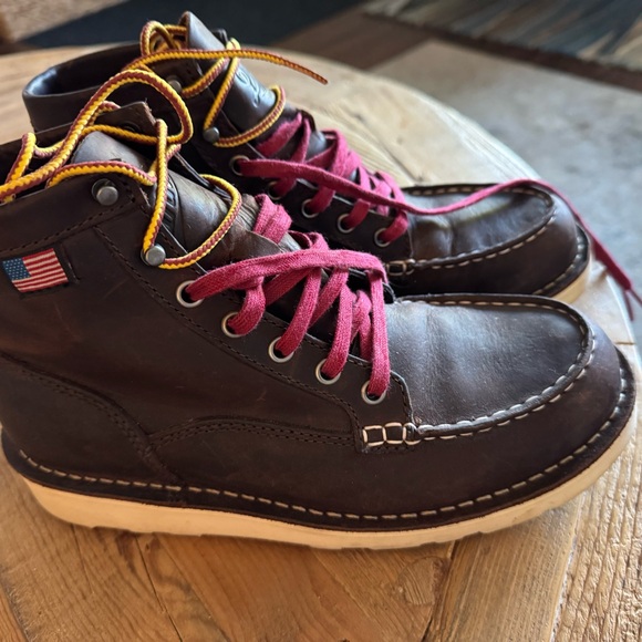 Danner Brown Leather Boots with Yellow (classic) and red laces, size 7.5 - Picture 1 of 7